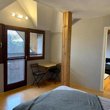 Var-Lak Apartman Eger Buitenkant foto