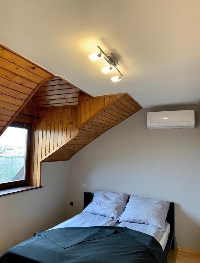 Var-Lak Apartman Eger Buitenkant foto