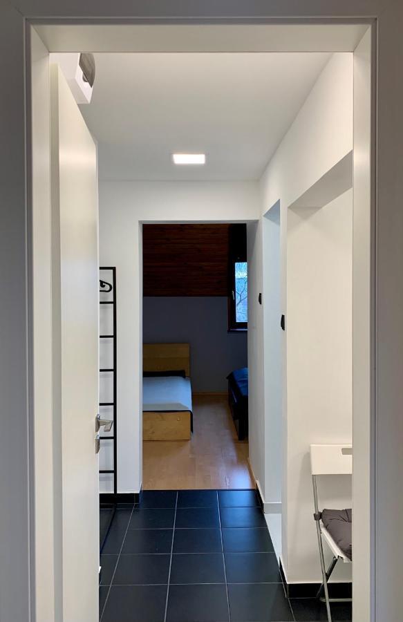 Var-Lak Apartman Eger Buitenkant foto