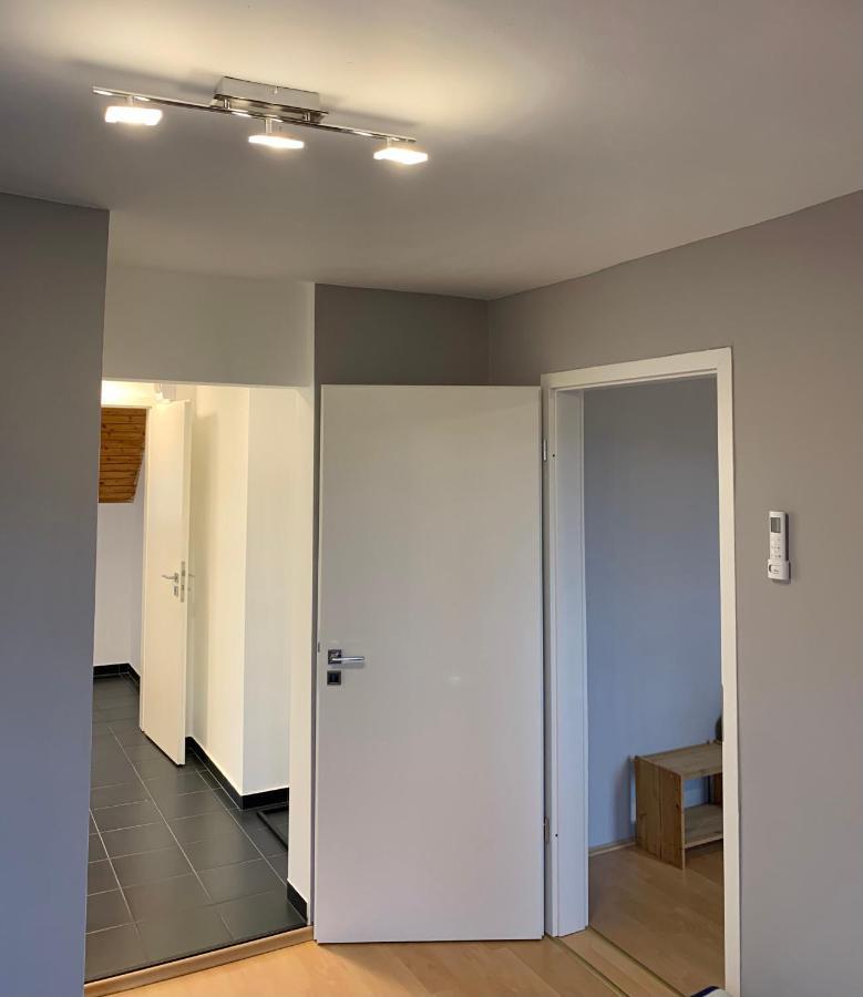 Var-Lak Apartman Eger Buitenkant foto